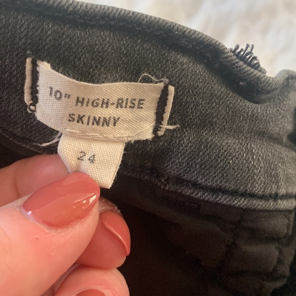 ❌SOLD❌ Madewell 10” High Rise Skinny Jeans - Picture 7 of 11